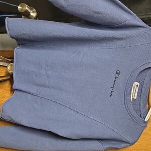 Champion Women's Crewneck in Blue